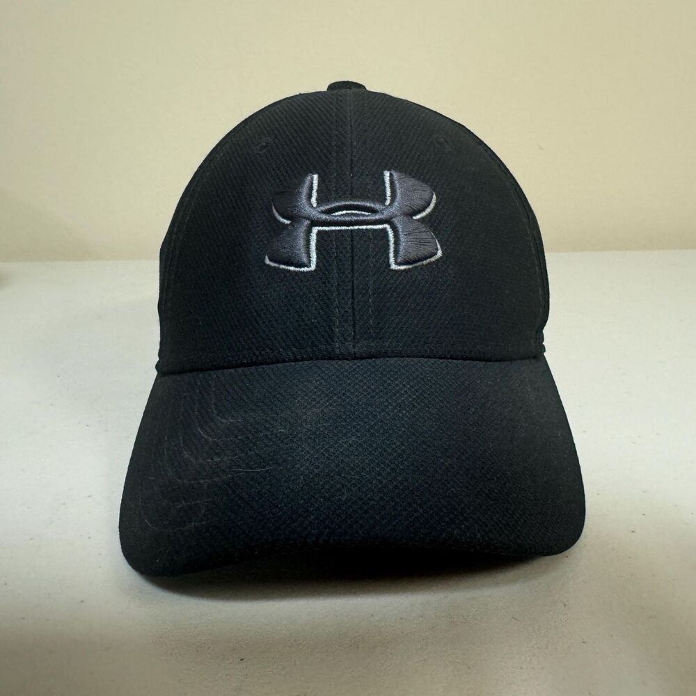 Under Armour Blitzing Hat  Boys Youth S/M Black Sweat Wicking Sport Baseball Cap